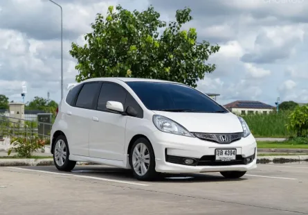 Honda Jazz  GE 1.5 SV ปี : 2011