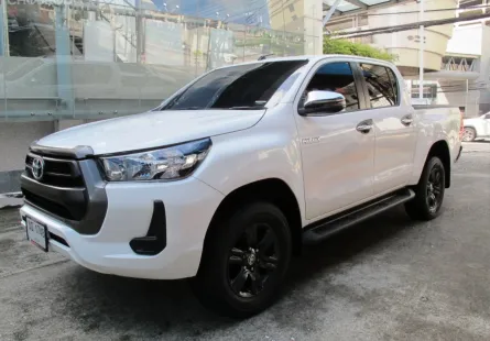 2020 Toyota Hilux Revo 2.4 Prerunner รถกระบะ 