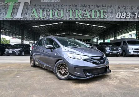 2020 Honda JAZZ 1.5 S i-VTEC รถเก๋ง 5 ประตู ออกรถง่าย