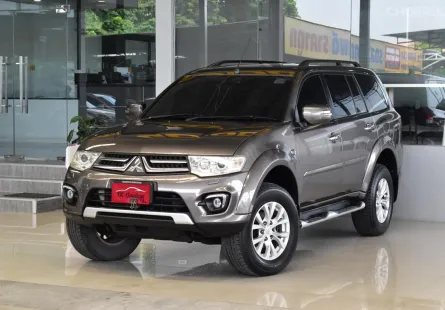 Mitsubishi Pajero Sport 2.5 GT ปี 2015 รถบ้านมือเดียว ใช้น้อยมากๆเข้าศูนย์ตลอด สวยเดิมทั้งคัน ฟรีดาว