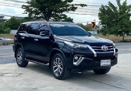 2016 Toyota Fortuner 2.8 V SUV ออกรถ 0 บาท