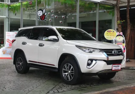 ขายรถ TOYOTA Fortuner 2.8 V 4WD AUTO ขาว 2016