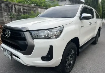 ขาย รถมือสอง 2020 Toyota Hilux Revo 2.4 Prerunner รถกระบะ 