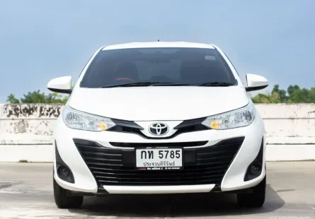 2019 Toyota YARIS 1.2 J รถเก๋ง 4 ประตู 