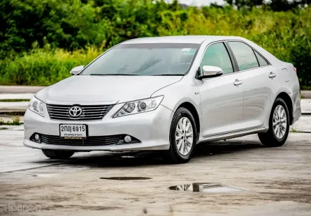 2013 Toyota CAMRY 2.0 รถเก๋ง 4 ประตู 