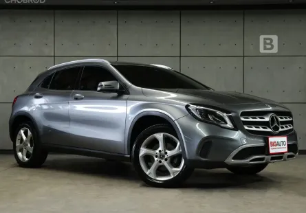 2020 Mercedes-Benz GLA200 1.6 W156 Urban SUV AT ไมล์แท้7หมื่น สภาพเหมือนใหม่ มือเเรกจากป้ายเเดง B978