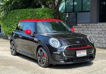 2018 MINI JCW ( แท้ ) ออกใหม่ 3.4 ล้าน รถมือเดียว รถวิ่งน้อย เข้าศูนย์ทุกระยะ ไม่เคยมีอุบัติเหตุครับ