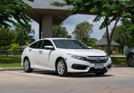 2016 Honda CIVIC 1.8 E i-VTEC รถเก๋ง 4 ประตู 