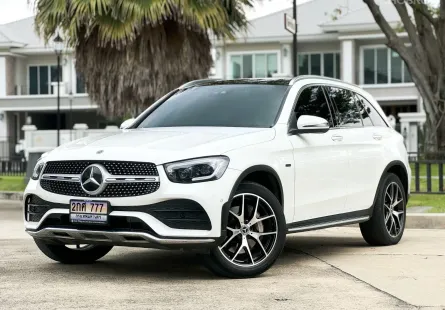 2022 Mercedes-Benz GLC300e 2.0 e 4MATIC AMG Dynamic SUV 