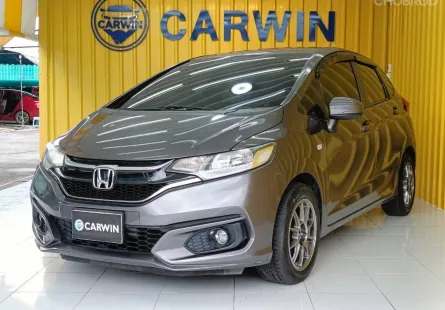 2019 Honda JAZZ 1.5 i-VTEC รถเก๋ง 5 ประตู 