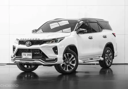 2022 TOYOTA FORTUNER 2.4 LEGENDER BLACK TOP 4WD A/T