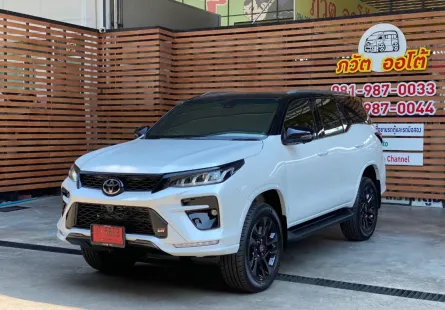 2023 Toyota Fortuner 2.8 GR Sport 4WD ฟรีดาวน์