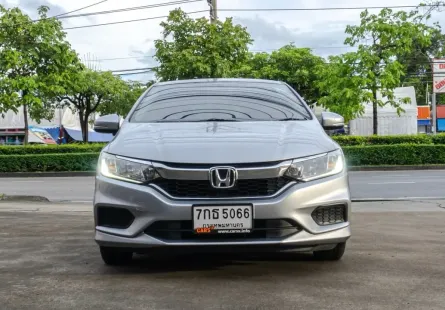 2018 Honda CITY 1.5 i-VTEC รถเก๋ง 4 ประตู 