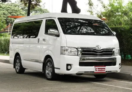 Toyota Ventury 2.7 G 2017 รถตู้ใช้งานในครอบครัวใช้งานน้อย เบาะวีไอพี ฟรีดาวน์ได้