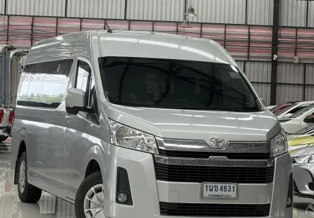 2020 Toyota COMMUTER 2.8 รถตู้หน้ายาว/van ฟรีดาวน์