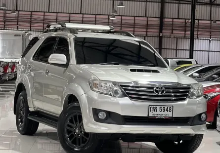 2011 Toyota Fortuner 3.0 V 4WD SUV ฟรีดาวน์