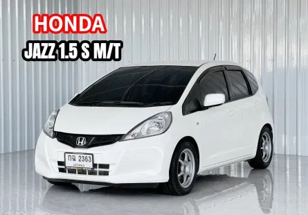  Honda JAZZ 1.5 S i-VTEC รถเก๋ง 5 ประตู 