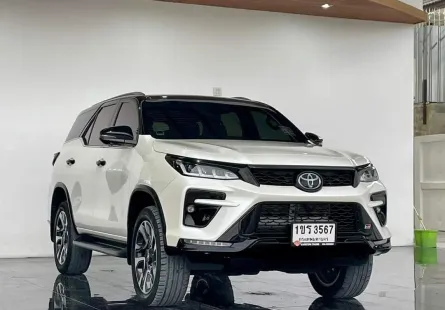 2020 Toyota Fortuner 2.4 Legender SUV  รถสวยมือเดียวป้ายแดง