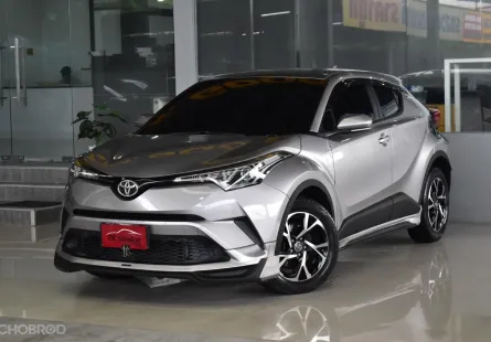 Toyota C-HR 1.8 Entry ปี 2019 สภาพป้ายแดง ไมล์แท้17,xxxโล รถบ้านมือเดียว ยางสวย ออกรถ0บาท