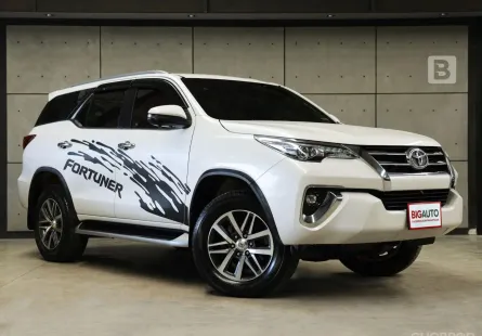 2020 Toyota Fortuner 2.8 V 4WD SUV AT ไมล์แท้ 7 หมื่น TOPสุด FULL OPTION B3329