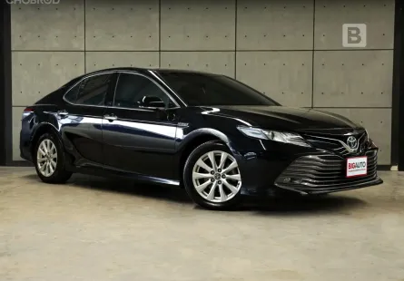 2019 Toyota Camry 2.5 Hybrid Sedan AT ไมล์เเท้ รถมือเเรกจากป้ายเเดง ประวัติการดูแลรักษารถดี B8474