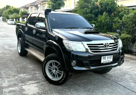  Toyota Hilux Vigo  Champ 2.5E Prerunner 4ประตู  ปี 2012 : สีดำ : ออโต้ : ดีเซล 