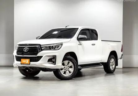 TOYOTA HILUX REVO 2.4 E PLUS 4WD ปี 2019 ผ่อนเริ่มต้น 9,*** 