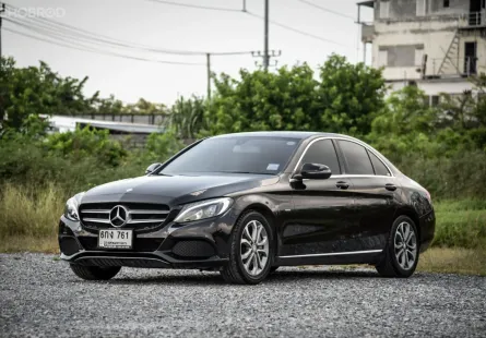 Mercedes-Benz C350e 2.0 e Avantgarde