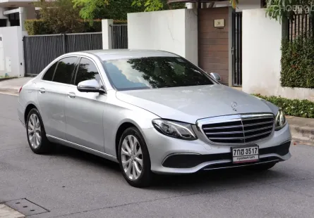 2018 Mercedes-Benz E220 2.0 d Exclusive รถเก๋ง 4 ประตู 