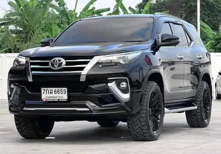 2017 Toyota Fortuner 2.4 V 4WD SUV ดาวน์ 0%