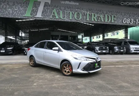 2017 Toyota VIOS 1.5 J รถเก๋ง 4 ประตู ฟรีดาวน์