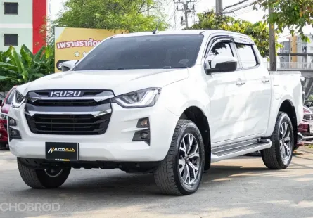 2022 Isuzu Dmax Cab4 Hilander 3.0 ZP M/T รถสวยสภาพพร้อมใช้งาน สภาพใหม่กริป