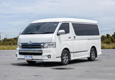 TOYOTA VENTURY 3.0  (ท็อปสุด) ปี 2019 รถมือเดียว ออกง่าย