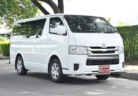 Toyota Hiace 3.0 ตัวเตี้ย D4D 2017 รถตู้ทึบบรรรทุกมาพร้อมเบาะด้านข้างถอดได้ ขนของเบา ฟรีดาวน์ได้