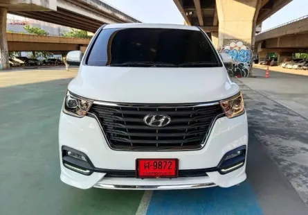 2024 Hyundai H-1 2.5 Deluxe รถตู้/VAN เจ้าของขายเอง รถบ้านมือเดียว ไมล์น้อยมาก 