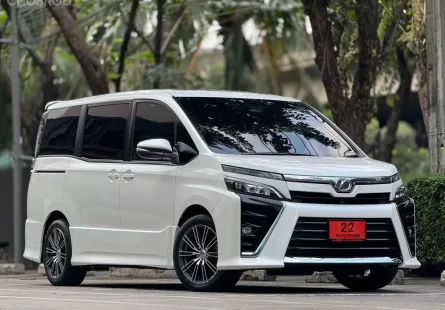 Toyota Voxy 2.0 ZS 2018 รถบ้านมือเดียว ไมล์น้อย ประวัติดี สภาพสวยพร้อมใช้ 