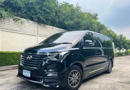 2022 Hyundai H-1 2.5 Elite NS รถตู้/VAN รถบ้านมือเดียว ไมล์น้อย เจ้าของขายเอง 