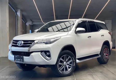 ขายถูก รถบ้านสวยๆ เช็คศูนย์ตลอด Toyota Fortuner 2.4V 4x4WD ปี 2019