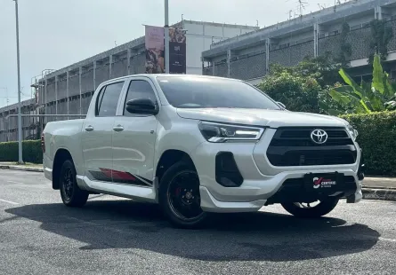 2021 Toyota Hilux Revo 2.8 GR-sport  รถกระบะ 