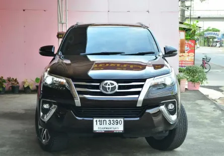 2020 Toyota Fortuner 2.4 V รถบ้านมือเดียวออกห้างไมล์ 8 หมื่นโลรถสวยมากรับประกันไม่มีอุบัติเหตุแน่นอน