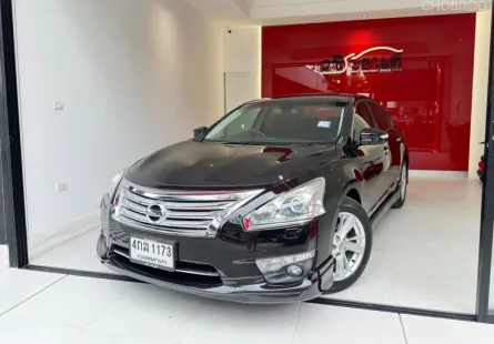 2015 Nissan TEANA 2.5 XV รถเก๋ง 4 ประตู 