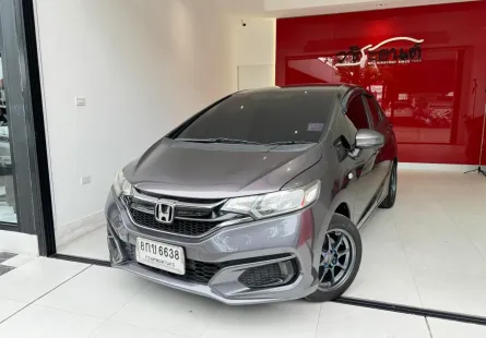 2019 Honda JAZZ 1.5 i-VTEC รถเก๋ง 5 ประตู 