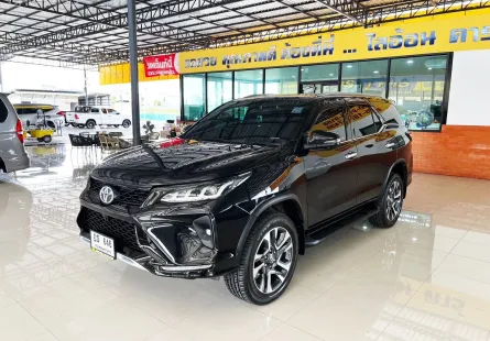 2021 Toyota Fortuner 2.4 Legender SUV รถสวย ฟรีดาวน์ ออกรถใช้เงิน 0 บาท