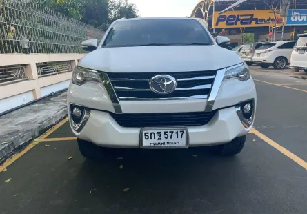  FORTUNER 2.7 V เบนซิน โฉมปัจจุบัน รถสวย เจ้าของเดียว ไม่มีชน ไม่เคยติดแก๊ส มีเนวี กล้องหลัง  