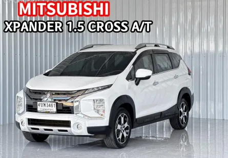 ไมล์น้อยสภาพดี  Mitsubishi Xpander 1.5 Cross รถเก๋ง 5 ประตู 2020