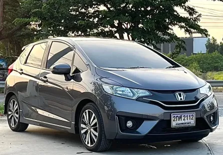 2015 Honda JAZZ 1.5 i-VTEC รถเก๋ง 4 ประตู 