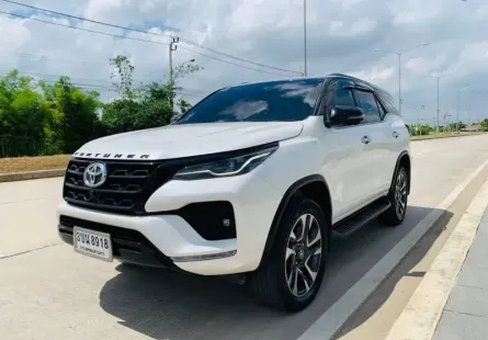 2022 Toyota Fortuner 2.4 Commander SUV 