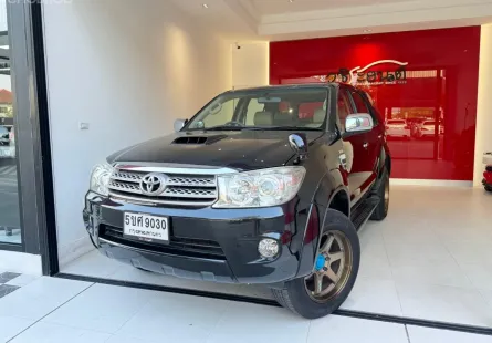 2011 Toyota Fortuner 2.5 G SUV 