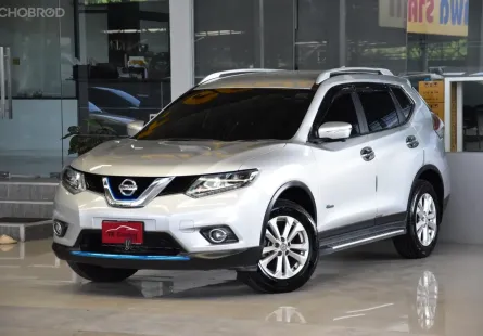 Nissan X-Trail 2.0 V Hybrid 4WD ปี 2016 รถบ้านมือเดียว ใช้น้อยมากเข้าศูนย์ตลอด สวยเดิมทั้งคัน ฟรีดาว