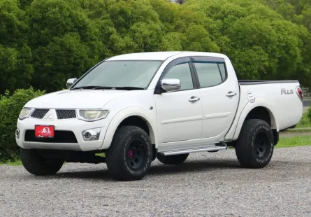  MITSUBISHI TRITON 2.5 VG TURBO GLS PLUS สี่ประตู ปี2013(MNC) เกียร์ ธรรมดา สีขาว 